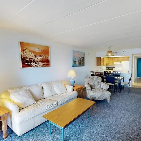 Flying Cloud 605 Apartment